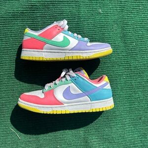 Nike Wmns Dunk Low SE 'Candy' Women’s Size 7.5